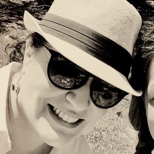 Meet your Posher, Joan